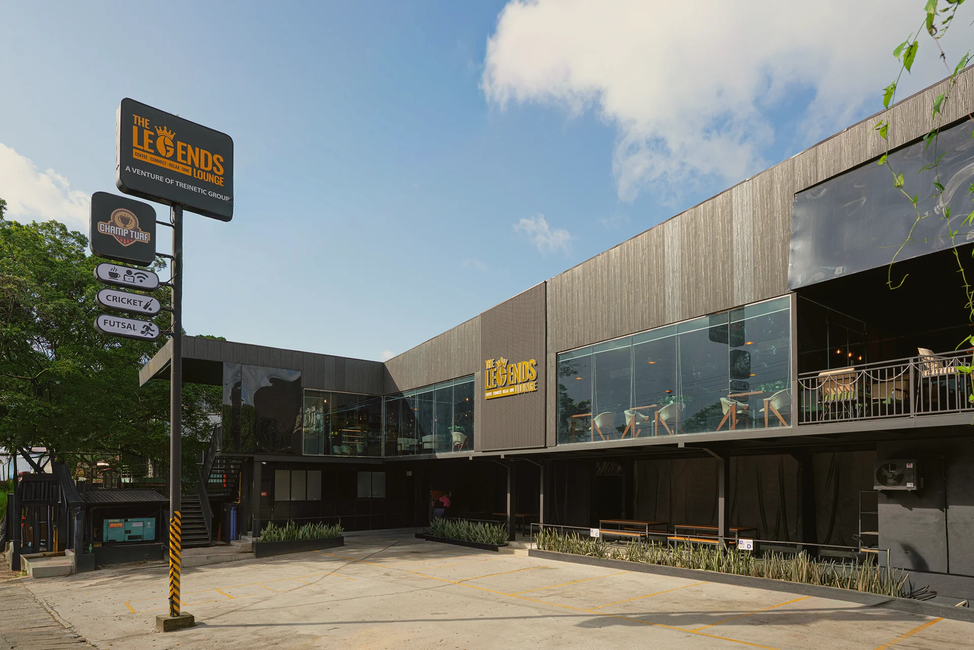 The Legends Lounge exterior in Malabe
